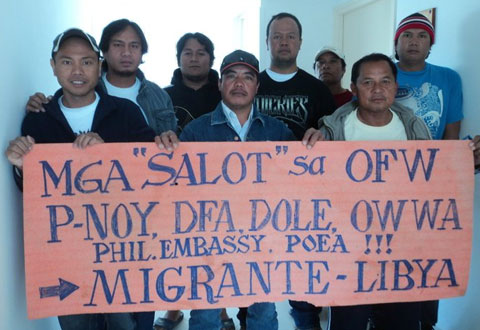 03012011_stranded_ofws_migrante_libya